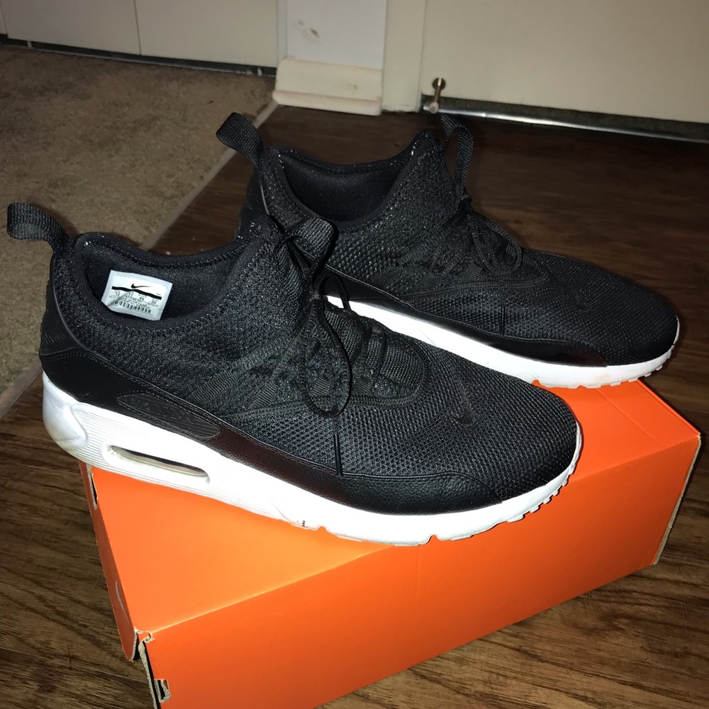 Nike Airmax 45 - Size 12